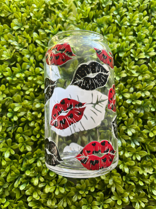 Black & Red Lips Glass Cup